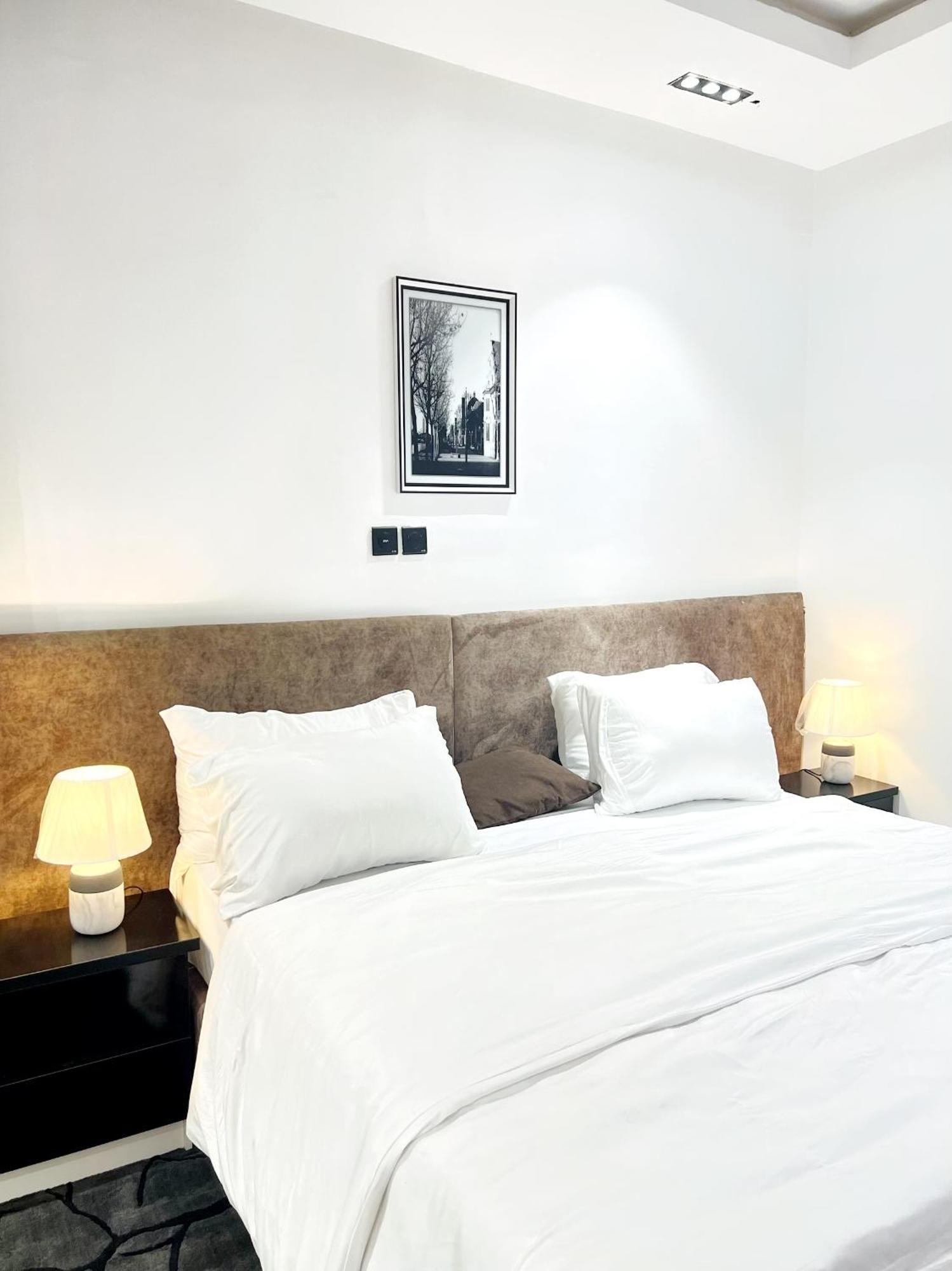 Austra Hotels And Apartments Maitama Αμπούζα Εξωτερικό φωτογραφία