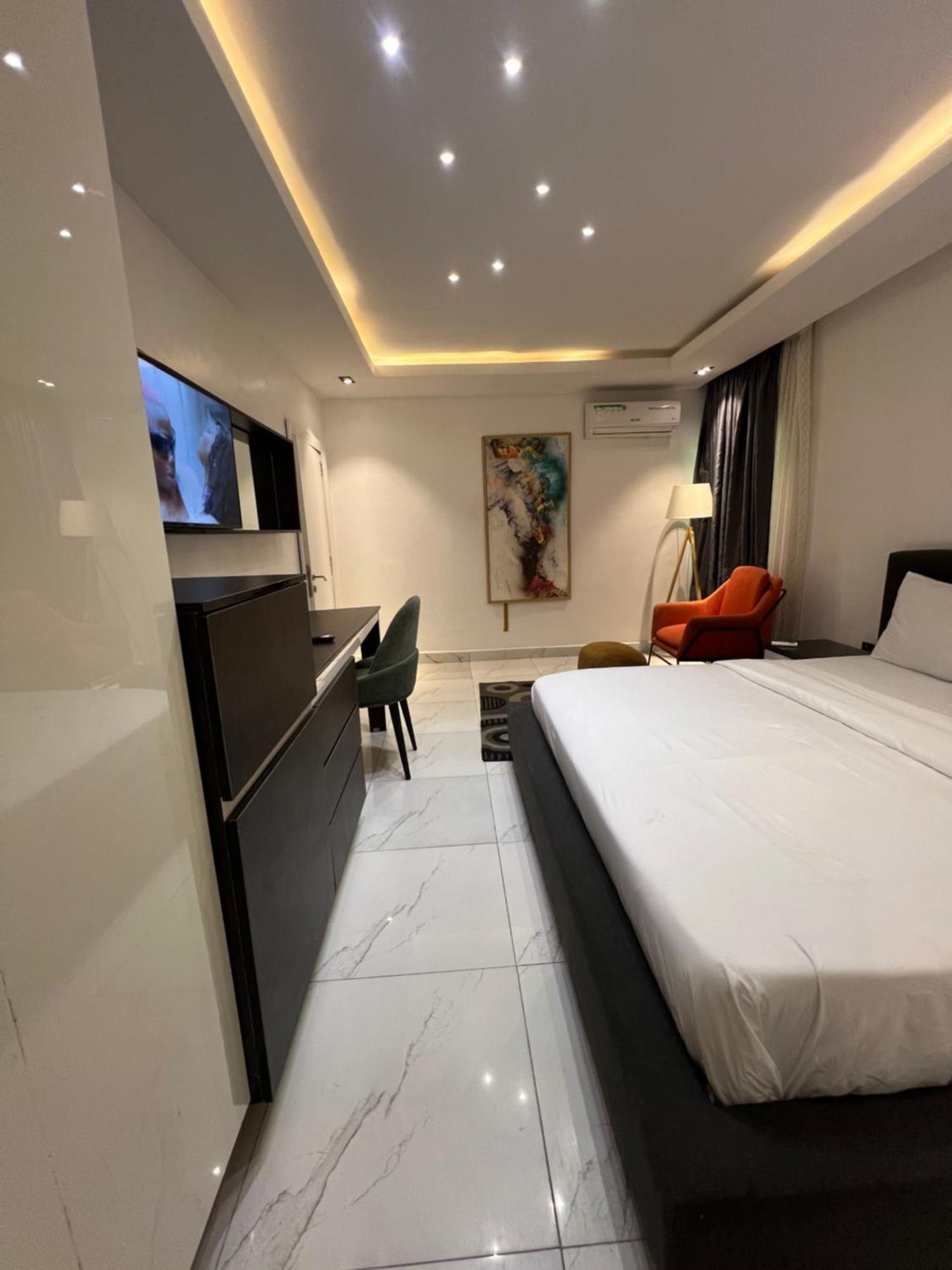 Austra Hotels And Apartments Maitama Αμπούζα Εξωτερικό φωτογραφία